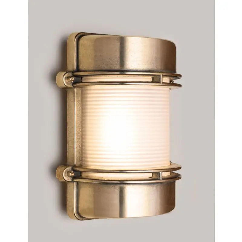 Lampada Applique Foresti e Suardi - Ottone Lucido E27 Max 77W 220/240V Vetro Sabbiato 262x214x137 Offerta