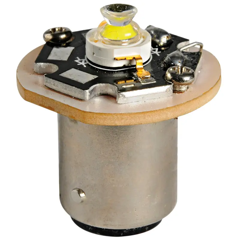 Acquista Ora Lampadina a LED base BA15D