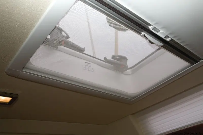 Nuovo Arrivo Controtelaio di finitura flessibile DOMETIC PVC Liner per Skyscreen – applicabile a Surface Skyscreen e a Recessed Skyscreen
